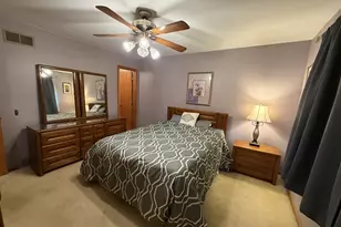 2018 Oxnard Dr, Downers Grove, IL 60516 - Photo 23
