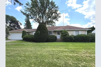 634 Barrington Avenue, East Dundee, IL 60118 - Photo 1