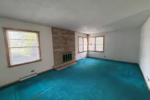634 Barrington Ave, East Dundee, IL 60118 - Photo 11
