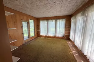 634 Barrington Ave, East Dundee, IL 60118 - Photo 19