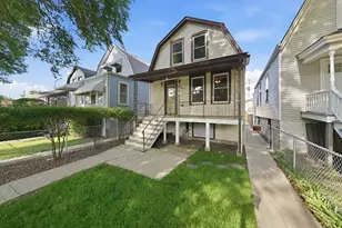 3509 S Mozart St, Chicago, IL 60632 - Photo 3