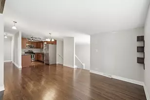 7836 W 80th Pl, Bridgeview, IL 60455 - Photo 5