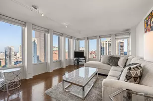 100 E Walton St, Chicago, IL 60611 - Photo 5
