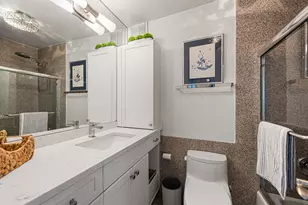 100 E Walton St, Chicago, IL 60611 - Photo 11