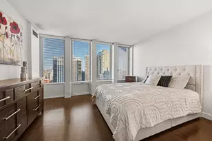 100 E Walton St, Chicago, IL 60611 - Photo 9