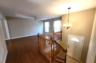 682 N Oswego Dr, Carol Stream, IL 60188 - Photo 23