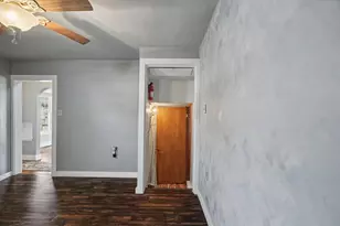 201 S Main St, Elliott, IL 60933 - Photo 33