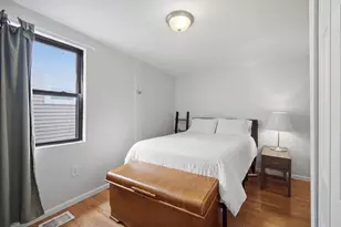 6730 N Whipple St, Chicago, IL 60645 - Photo 9