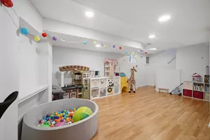 6730 N Whipple St, Chicago, IL 60645 - Photo 21