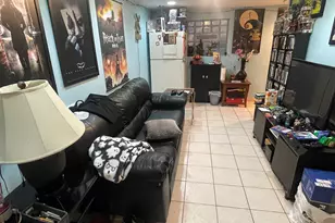 2915 W Granville Ave, Chicago, IL 60659 - Photo 11