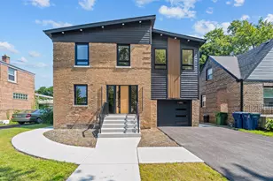 3448 W Clark Dr, Evergreen Park, IL 60805 - Photo 1