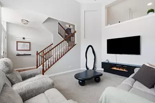 15371 Sheffield Square Pkwy, Orland Park, IL 60462 - Photo 3