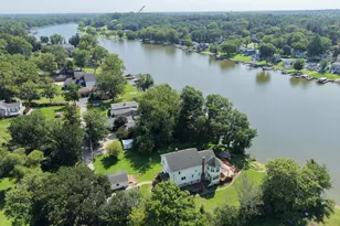 1301 Tower Ln, Cary, IL 60013 - Photo 41