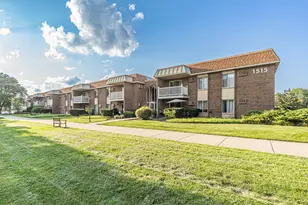 1515 E Churchill Dr, Palatine, IL 60074 - Photo 21