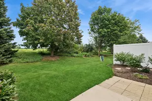26 Rolling Oaks Rd, Sugar Grove, IL 60554 - Photo 19