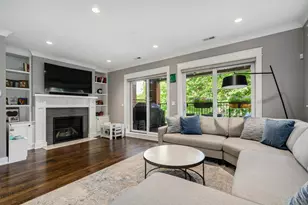 4007 N Paulina St, Chicago, IL 60613 - Photo 5