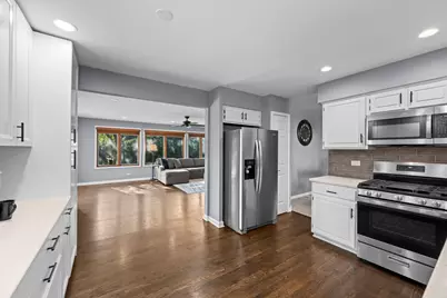 1292 N Linden Avenue, Palatine, IL 60074 - Photo 5