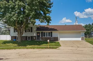 601 High St, Dixon, IL 61021 - Photo 1