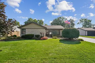 11537 S Natchez Ave, Worth, IL 60482 - Photo 1