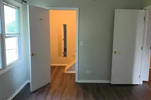 302 Creekside Dr, Vernon Hills, IL 60061 - Photo 9