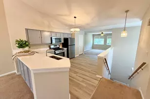 8225 Ripple Ridge Dr, Darien, IL 60561 - Photo 3