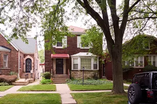8534 S Vernon Ave, Chicago, IL 60619 - Photo 3