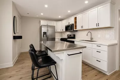 4733 N Kenmore Avenue #4, Chicago, IL 60640 - Photo 5
