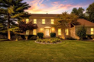 17 Cherrywood Dr, Schaumburg, IL 60194 - Photo 1