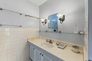 6145 N Sheridan Rd, Chicago, IL 60660 - Photo 15
