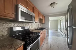 106 Buell Ct, Aurora, IL 60506 - Photo 13