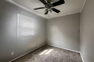 106 Buell Ct, Aurora, IL 60506 - Photo 11