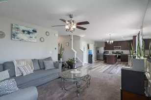1004 Daniel St, Plano, IL 60545 - Photo 5