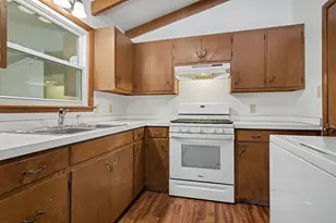 319 E Elm St, Piper City, IL 60959 - Photo 13
