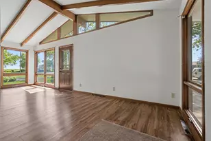 319 E Elm St, Piper City, IL 60959 - Photo 9