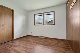 319 E Elm St, Piper City, IL 60959 - Photo 23