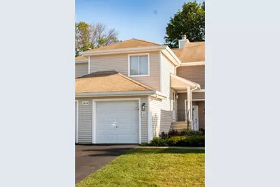 2404 Danbury Drive #B2, Woodridge, IL 60517 - Photo 1