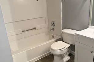 384 Reston Cir, Romeoville, IL 60446 - Photo 21