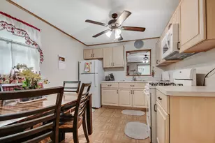 428 Navajo St, Park Forest, IL 60466 - Photo 5