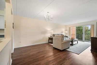 6801 N Milwaukee Avenue #402, Niles, IL 60714 - Photo 7
