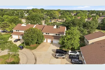 1056 N Pine Tree Circle #0, Buffalo Grove, IL 60089 - Photo 33