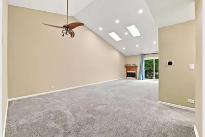 1056 N Pine Tree Circle #0, Buffalo Grove, IL 60089 - Photo 11