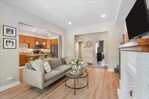 1846 W Berteau Ave, Chicago, IL 60613 - Photo 5