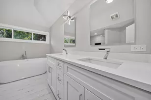 9811 W 57th St, Countryside, IL 60525 - Photo 11
