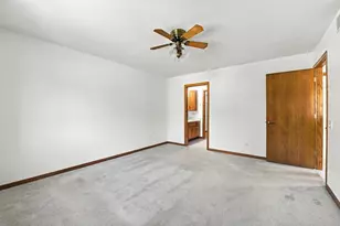 211 Fox Run Dr, Elwood, IL 60421 - Photo 17