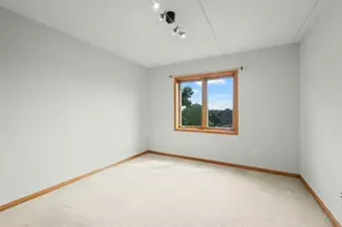 1327 Brown St, Des Plaines, IL 60016 - Photo 13