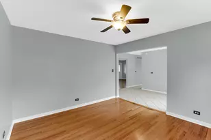 5455 S Catherine Ave, Countryside, IL 60525 - Photo 9