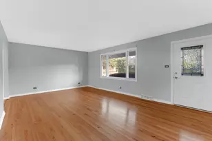 5455 S Catherine Ave, Countryside, IL 60525 - Photo 7
