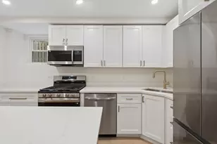 848 W George St, Chicago, IL 60657 - Photo 5
