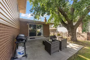 15521 Ridgeland Ave, Oak Forest, IL 60452 - Photo 5