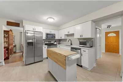15521 Ridgeland Avenue, Oak Forest, IL 60452 - Photo 9